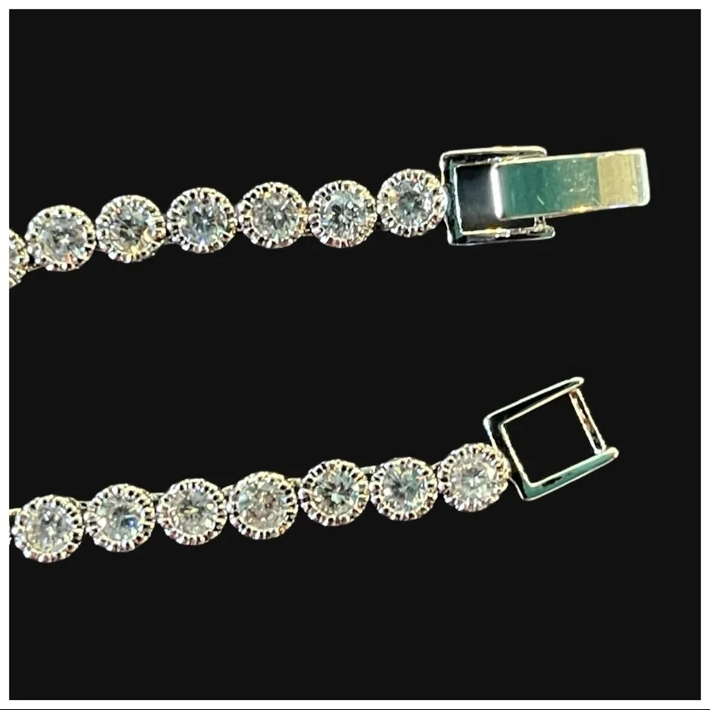 💐 The Natlah Swarovski Crystals Tennis Necklace Earring Set - Picture 5 of 6
